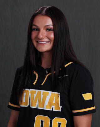 Haley Downe - Softball - University of Iowa Athletics