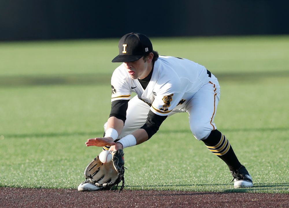 Iowa Hawkeyes infielder Mitchell Boe (4) against Northern Illinois Tuesday, April 17, 2018 at Duane Banks Field. (Brian Ray/hawkeyesports.com)