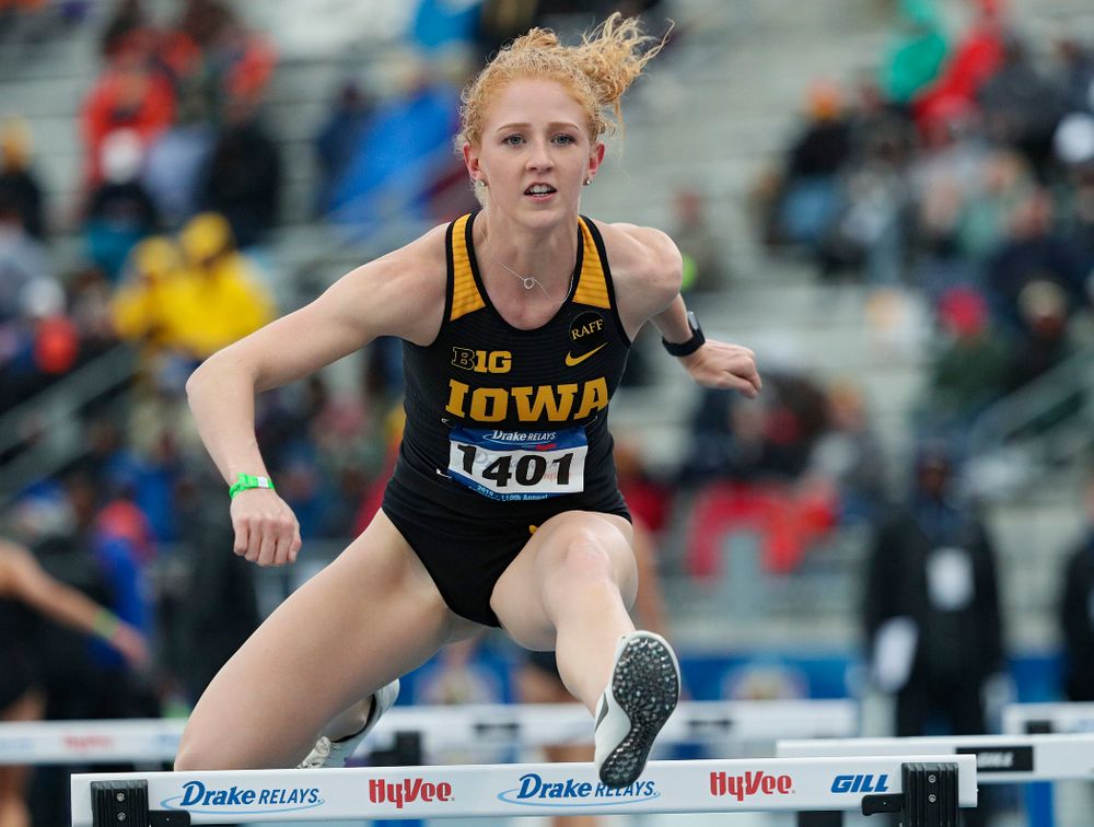 Iowa's Kylie Morken runs the women's shuttle hurdles event during the third day of the Drake Relays at Drake Stadium in Des Moines on Saturday, Apr. 27, 2019. (Stephen Mally/hawkeyesports.com)