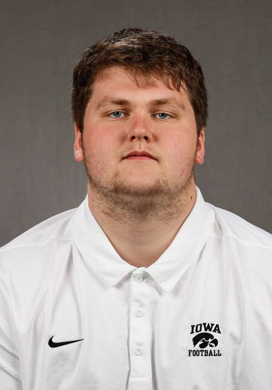 Asher Fahey - Football - University of Iowa Athletics