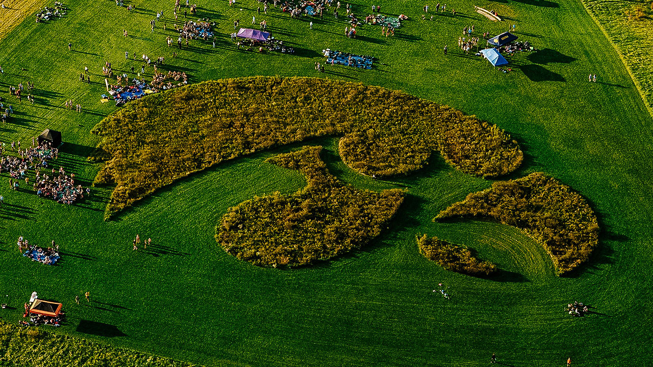 XC Notebook: 2024 Hawkeye Invite - Iowa Hawkeyes Athletics - Official ...
