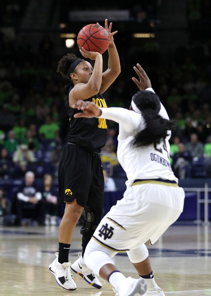 Iowa Hawkeyes guard Tania Davis (11) against the Notre Dame Fighting Irish Thursday, November 29, 2018 at the Joyce Center in South Bend, Ind. (Brian Ray/hawkeyesports.com)