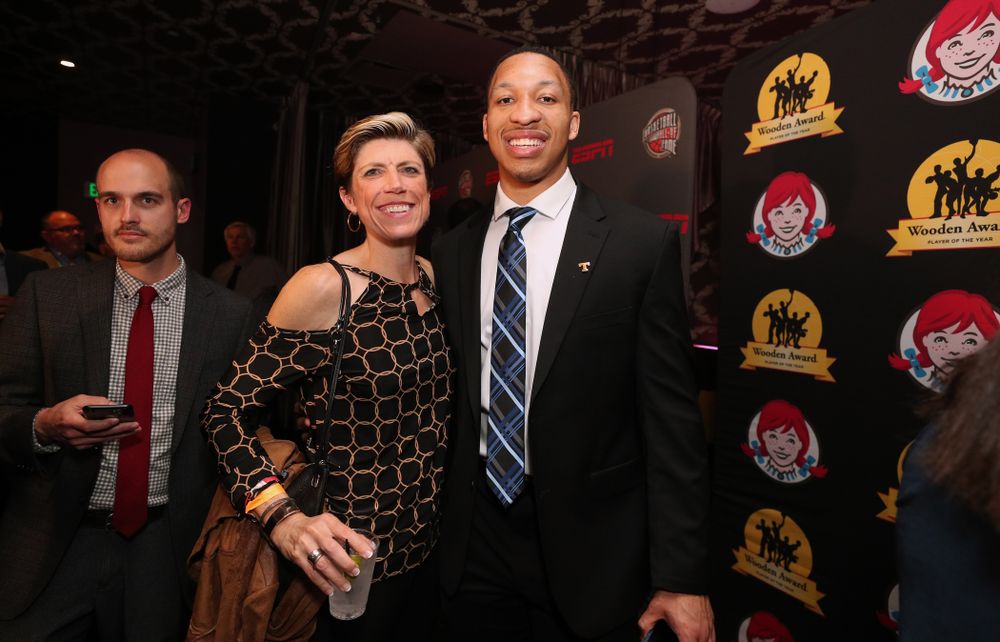 Iowa Hawkeyes associate head coach with TennesseeÕs Grant Williams before the ESPN College Basketball Awards show Friday, April 12, 2019 at The Novo at LA Live.  (Brian Ray/hawkeyesports.com)