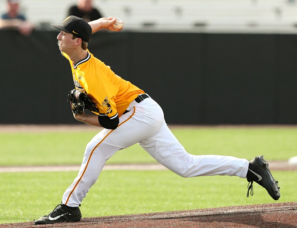 Iowa Hawkeyes pitcher Duncan Davitt (44) delivers to the plate during the second inning of their game against Northern Illinois at Duane Banks Field in Iowa City on Tuesday, Apr. 16, 2019. (Stephen Mally/hawkeyesports.com)