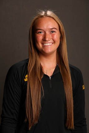 Jenna Van Bell - Women's Rowing - University of Iowa Athletics