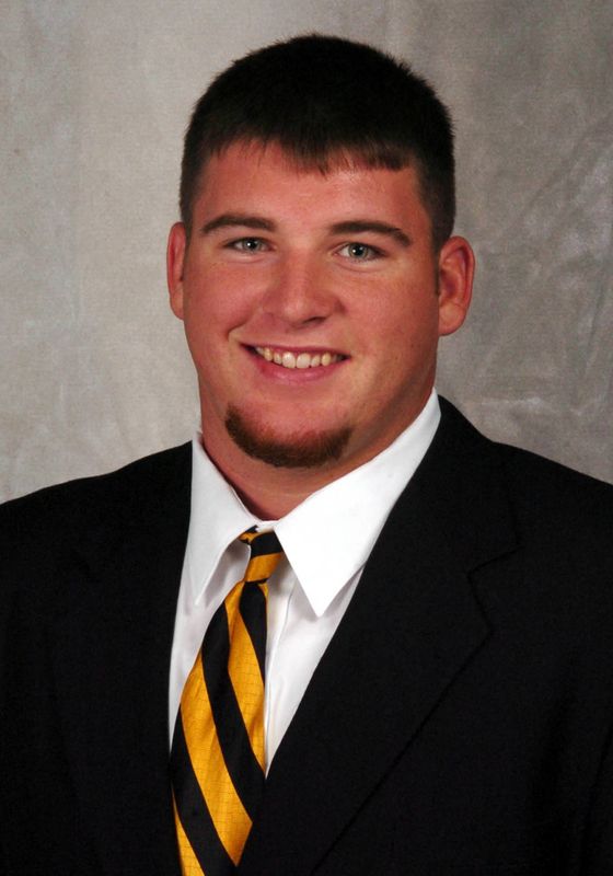 Travis Meade - Football - University of Iowa Athletics