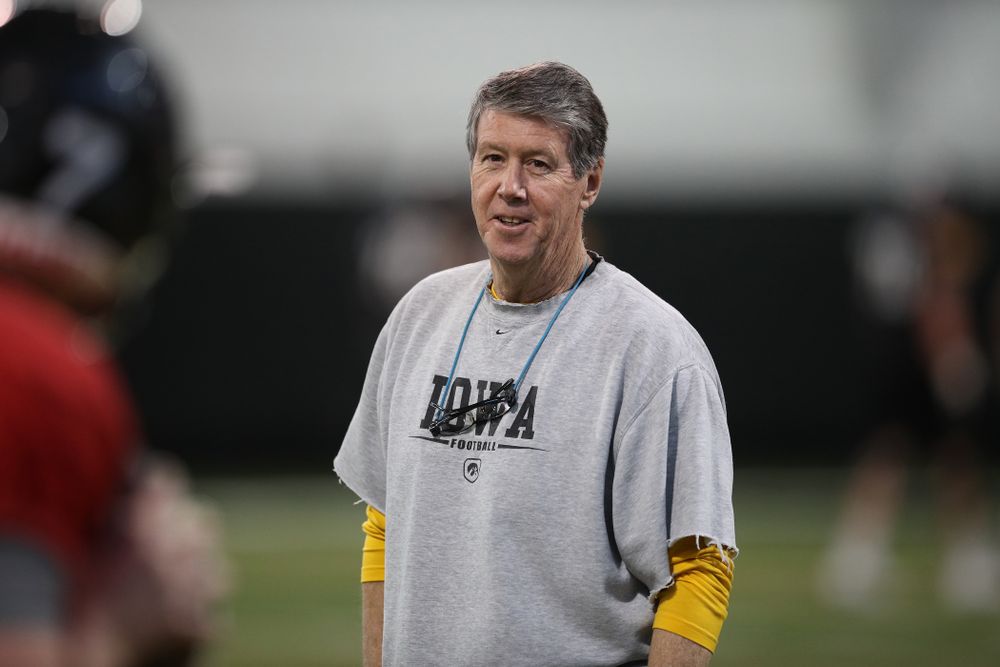 Iowa Hawkeyes quarterbacks coach Ken O'Keefe during preparation for the 2019 Outback Bowl Monday, December 17, 2018 at the Hansen Football Performance Center. (Brian Ray/hawkeyesports.com)