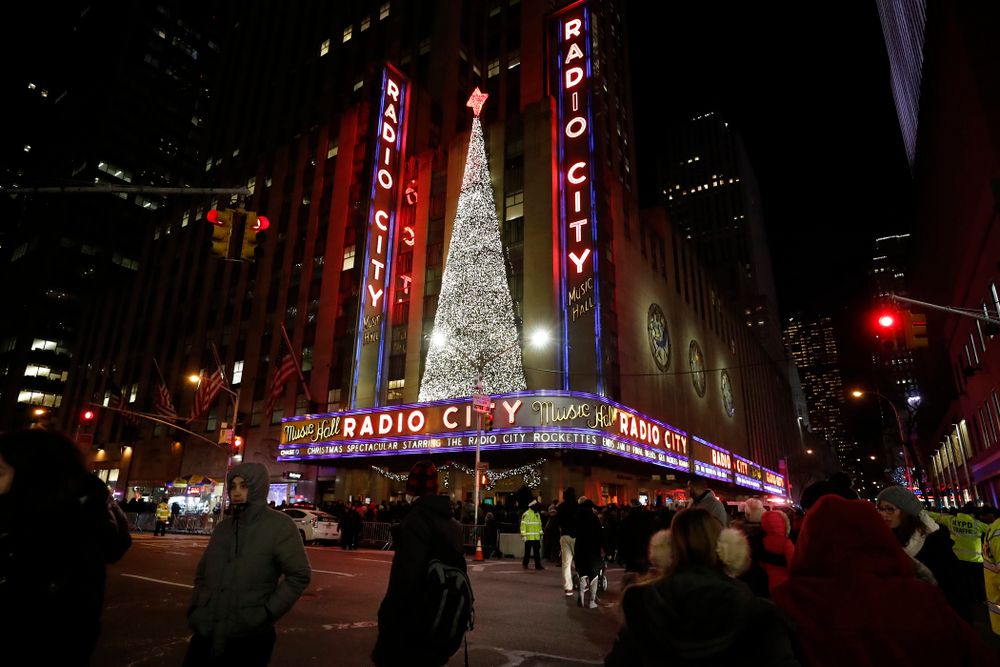 The Iowa Hawkeyes check out the Radio City Music Hall Christmas Spectacular. 