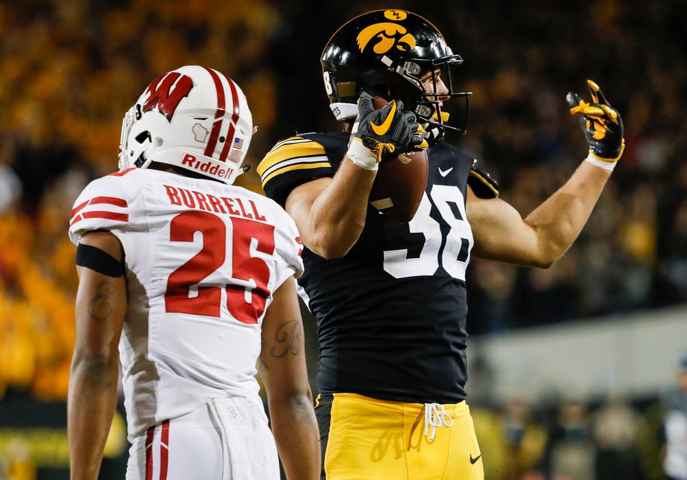 Iowa Hawkeyes tight end T.J. Hockenson (38) reacts after making a first down reception during a game against Wisconsin at Kinnick Stadium on September 22, 2018. (Tork Mason/hawkeyesports.com)