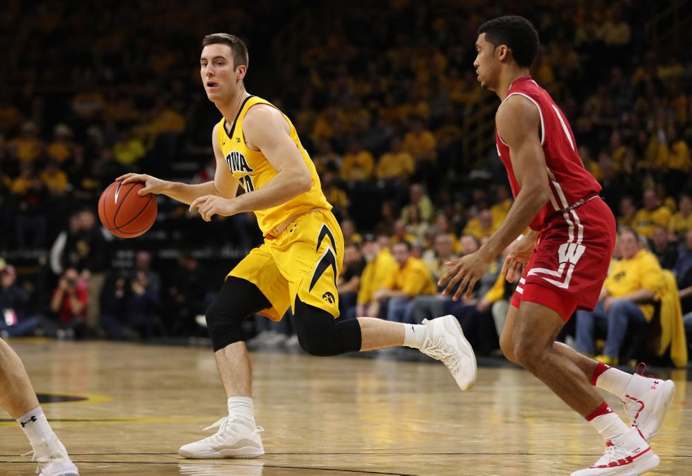 against the Wisconsin Badgers Friday, November 30, 2018 at Carver-Hawkeye Arena. (Brian Ray/hawkeyesports.com)