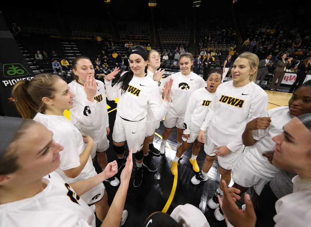 The Iowa Hawkeyes against the Michigan Wolverines Thursday, January 17, 2019 at Carver-Hawkeye Arena. (Brian Ray/hawkeyesports.com)