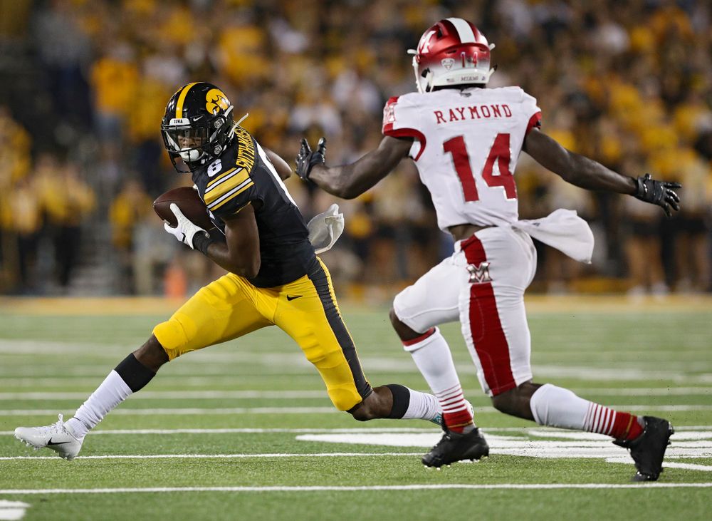 Iowa Hawkeyes wide receiver Ihmir Smith-Marsette (6) pulls in a pass during the fourth quarter of their game at Kinnick Stadium in Iowa City on Saturday, Aug 31, 2019. (Stephen Mally/hawkeyesports.com)