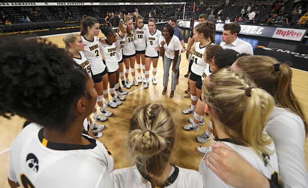 Iowa interim head coach Vicki Brown talks with her team after their Big Ten/Pac-12 Challenge match against Colorado at Carver-Hawkeye Arena in Iowa City on Friday, Sep 6, 2019. (Stephen Mally/hawkeyesports.com)
