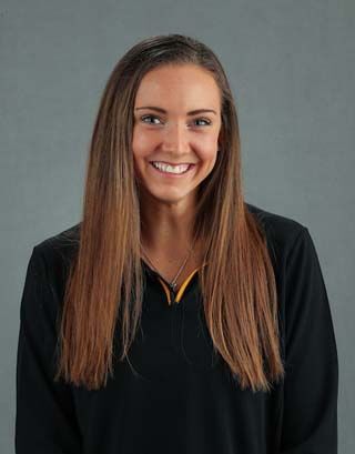 Izzy Bowman - Women's Rowing - University of Iowa Athletics