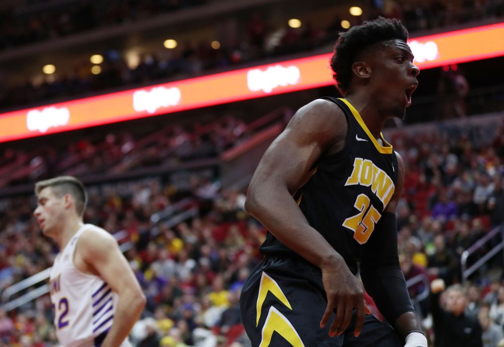 Iowa Hawkeyes forward Tyler Cook (25) against the Northern Iowa Panthers in the Hy-Vee Classic Saturday, December 15, 2018 at Wells Fargo Arena in Des Moines. (Brian Ray/hawkeyesports.com)