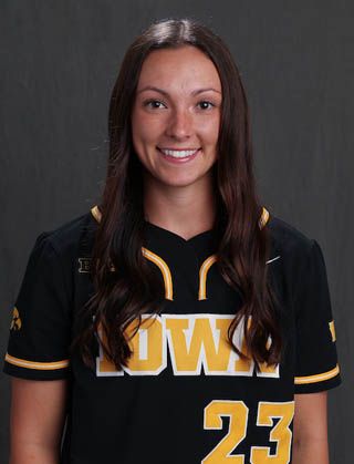 Grace Banes - Softball - University of Iowa Athletics