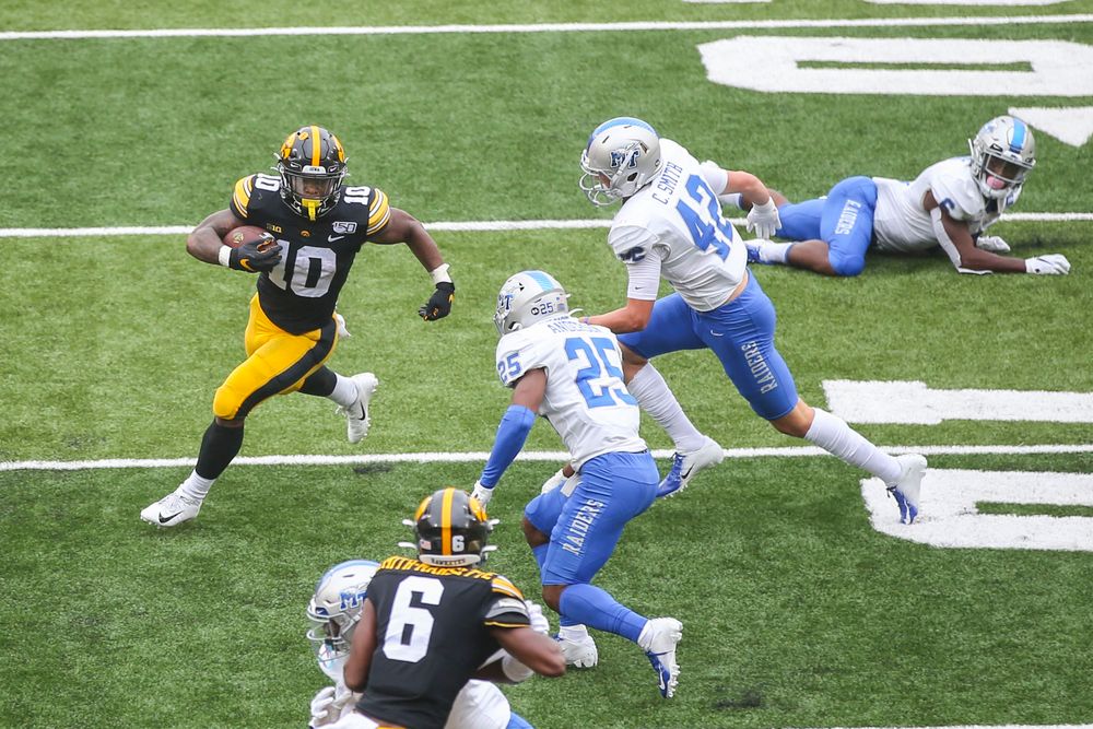 Iowa Hawkeyes running back Mekhi Sargent (10) against Middle Tennessee Saturday, September 28, 2019 at Kinnick Stadium. (Lily Smith/hawkeyesports.com)