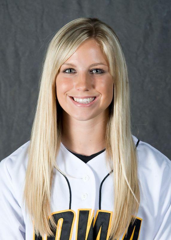 Jordan Goschie - Softball - University of Iowa Athletics