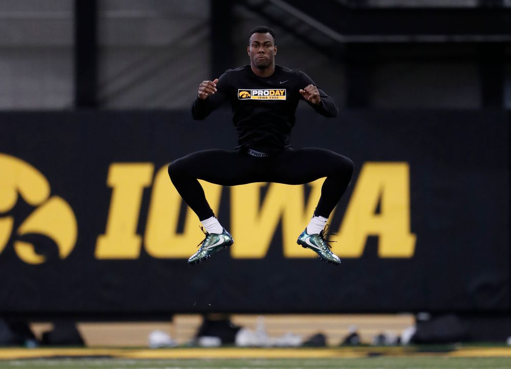 Iowa Hawkeyes defensive back Joshua Jackson (15) during the team's annual pro day Monday, March 26, 2018 at the Hansen Football Performance Center. (Brian Ray/hawkeyesports.com)