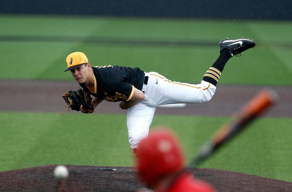Iowa Hawkeyes pitcher Kyle Shimp (45) against the Bradley Braves Wednesday, March 28, 2018 at Duane Banks Field. (Brian Ray/hawkeyesports.com)