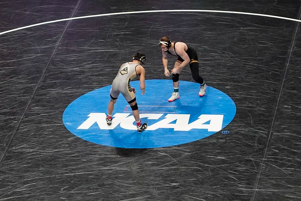 Photos: Iowa Wrestling NCAA Session Four – University of Iowa Athletics