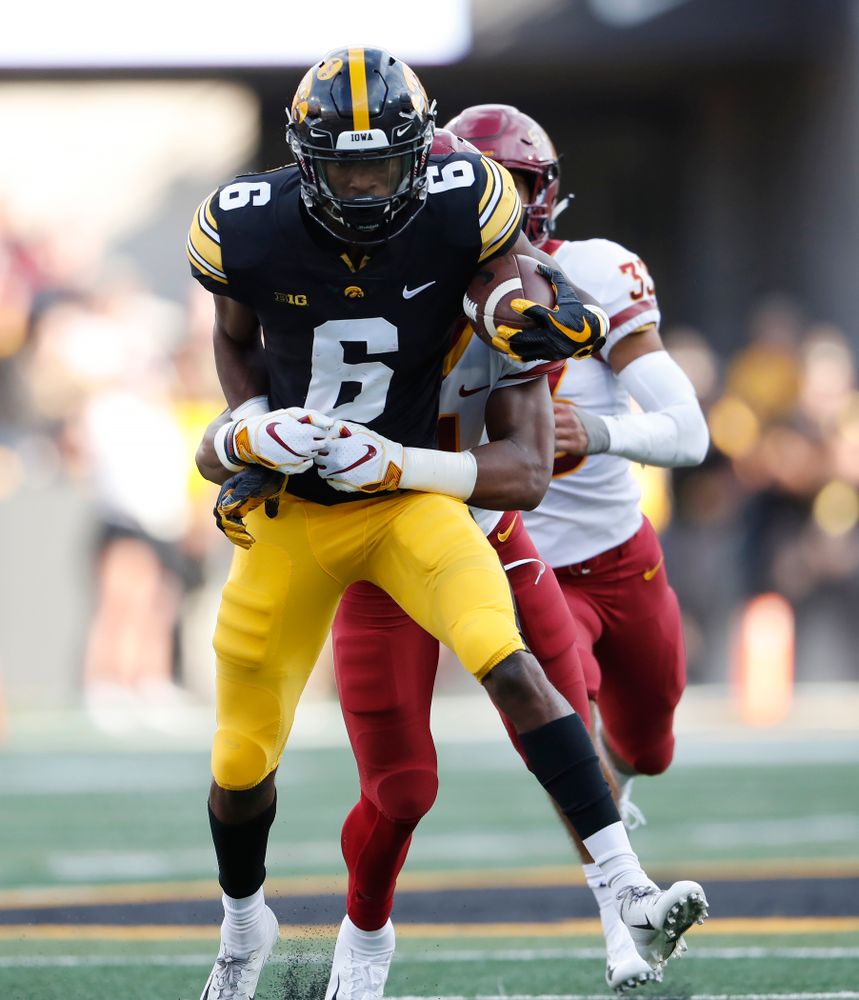 Iowa Hawkeyes wide receiver Ihmir Smith-Marsette (6) picks up a first down against the Iowa State Cyclones Saturday, September 8, 2018 at Kinnick Stadium. (Brian Ray/hawkeyesports.com)