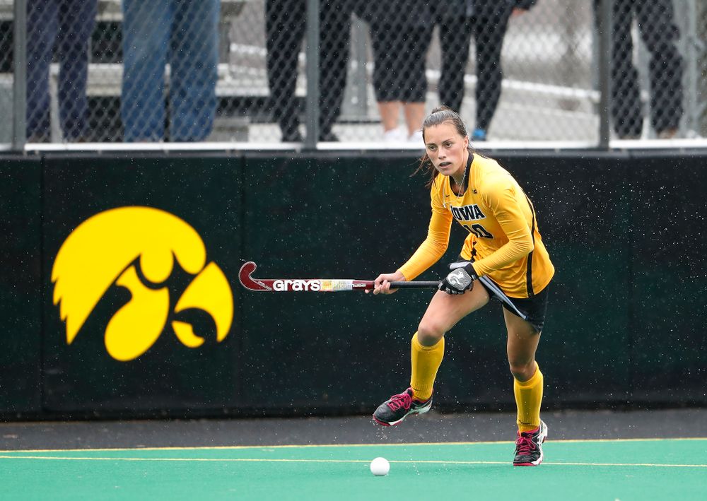 Iowa Hawkeyes Isabella Brown (10) against Stanford Sunday, October 7, 2018 at Grant Field. (Brian Ray/hawkeyesports.com)