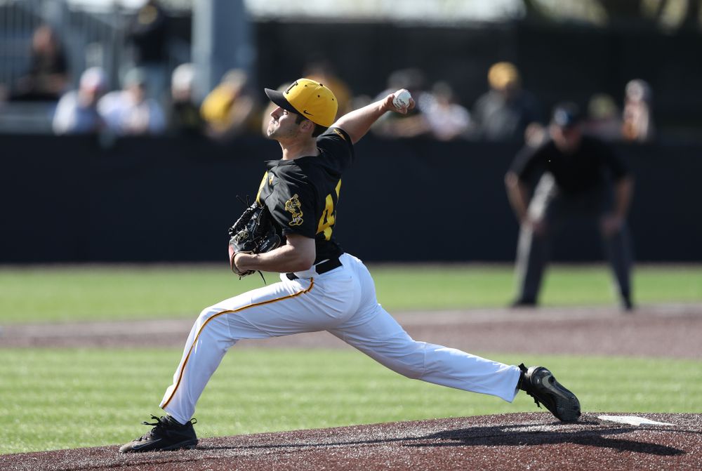 Iowa Hawkeyes Grant Leonard (43) delivers the ball to the plate during game two against UC Irvine Saturday, May 4, 2019 at Duane Banks Field. (Brian Ray/hawkeyesports.com)