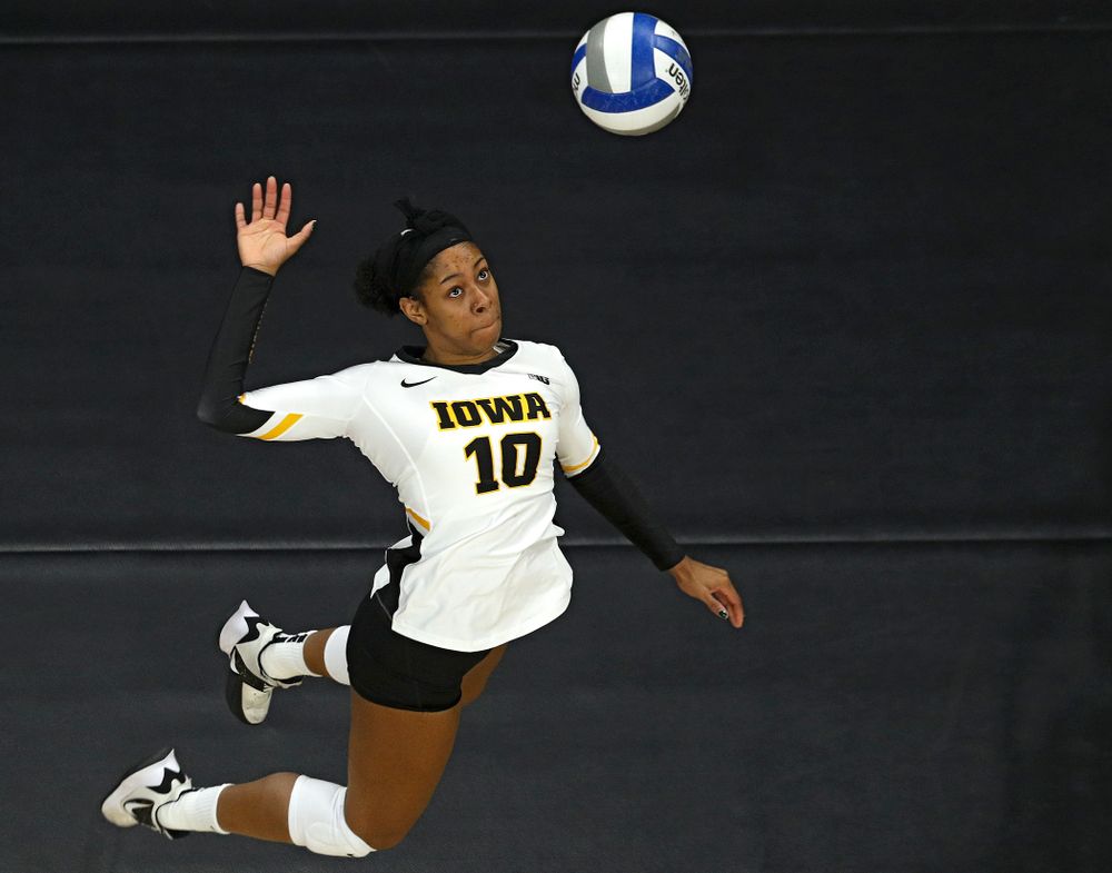Iowa’s Griere Hughes (10) lines up a kill during the third set of their match at Carver-Hawkeye Arena in Iowa City on Saturday, Nov 30, 2019. (Stephen Mally/hawkeyesports.com)