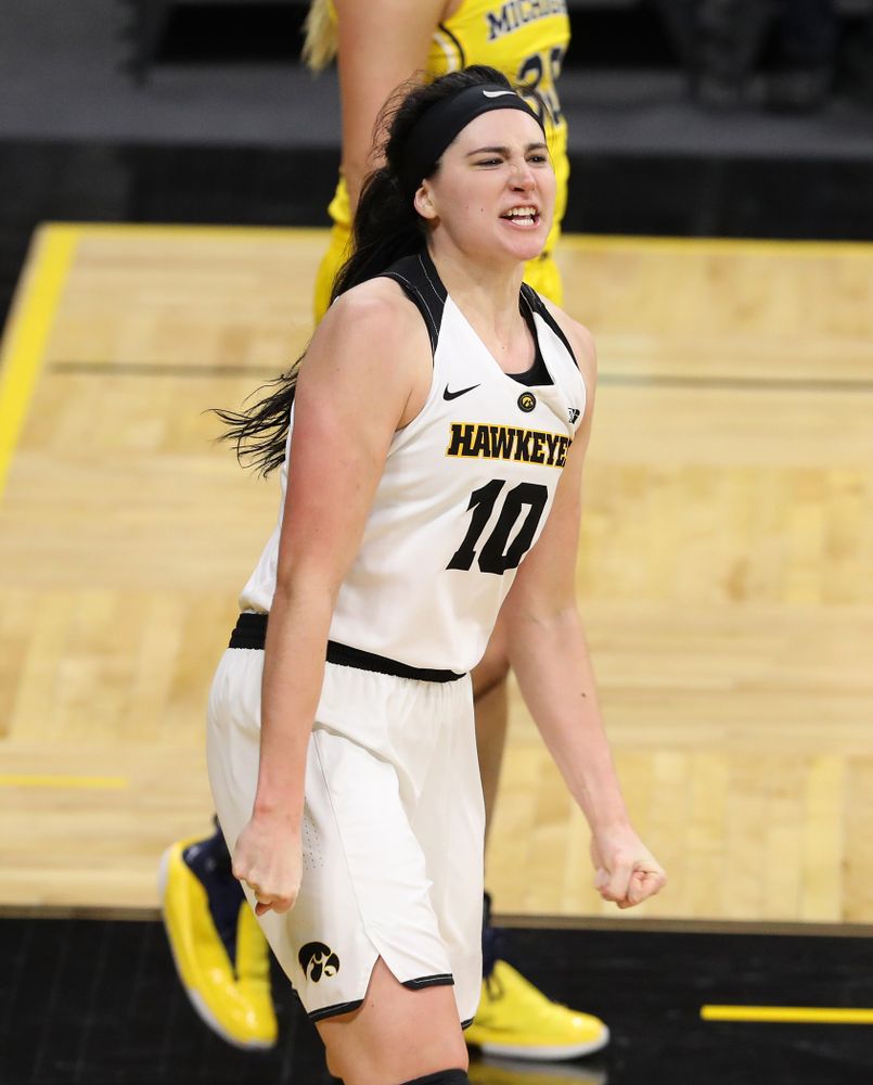 Iowa Hawkeyes forward Megan Gustafson (10) against the Michigan Wolverines Thursday, January 17, 2019 at Carver-Hawkeye Arena. (Brian Ray/hawkeyesports.com)
