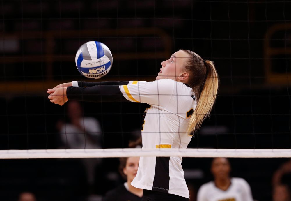 Iowa Hawkeyes outside hitter Cali Hoye (14) against the Michigan State Spartans Friday, September 21, 2018 at Carver-Hawkeye Arena. (Brian Ray/hawkeyesports.com)