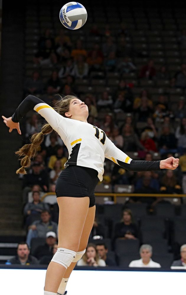 Iowa’s Blythe Rients (11) lines up a shot during the second set of their volleyball match at Carver-Hawkeye Arena in Iowa City on Sunday, Oct 13, 2019. (Stephen Mally/hawkeyesports.com)