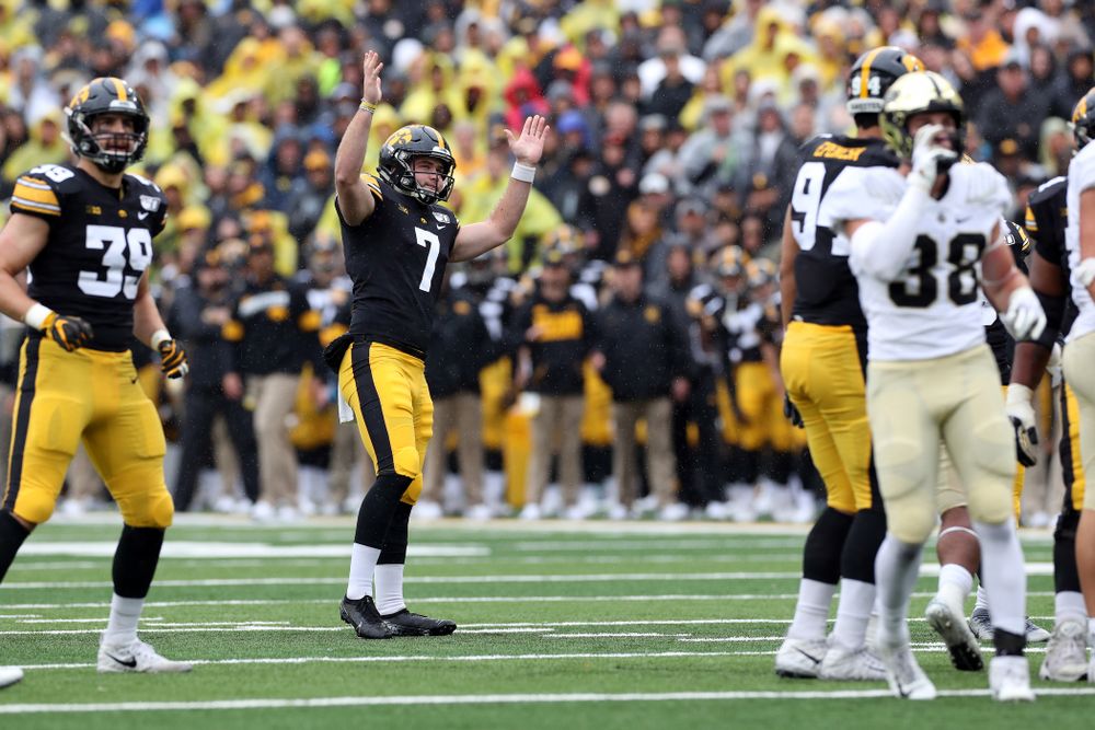 Iowa Hawkeyes punter Colten Rastetter (7) against the Purdue Boilermakers Saturday, October 19, 2019 at Kinnick Stadium. (Brian Ray/hawkeyesports.com)