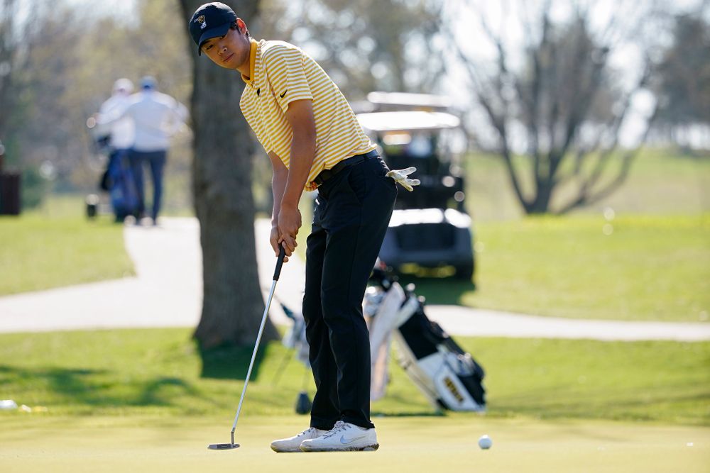 Iowa's Joe Kim putts during the third round of the Hawkeye Invitational at Finkbine Golf Course in Iowa City on Sunday, Apr. 21, 2019. (Stephen Mally/hawkeyesports.com)