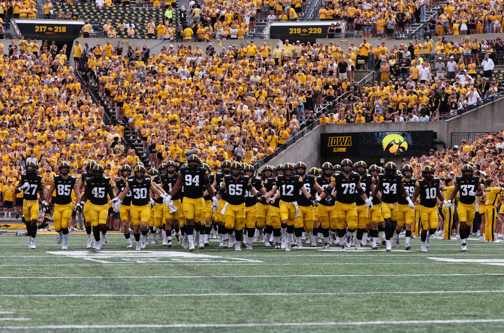 Iowa Hawkeyes 2005 football orders poster autographed