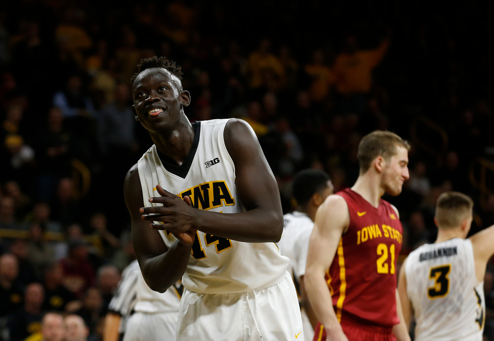 Iowa Hawkeyes guard Peter Jok (14)