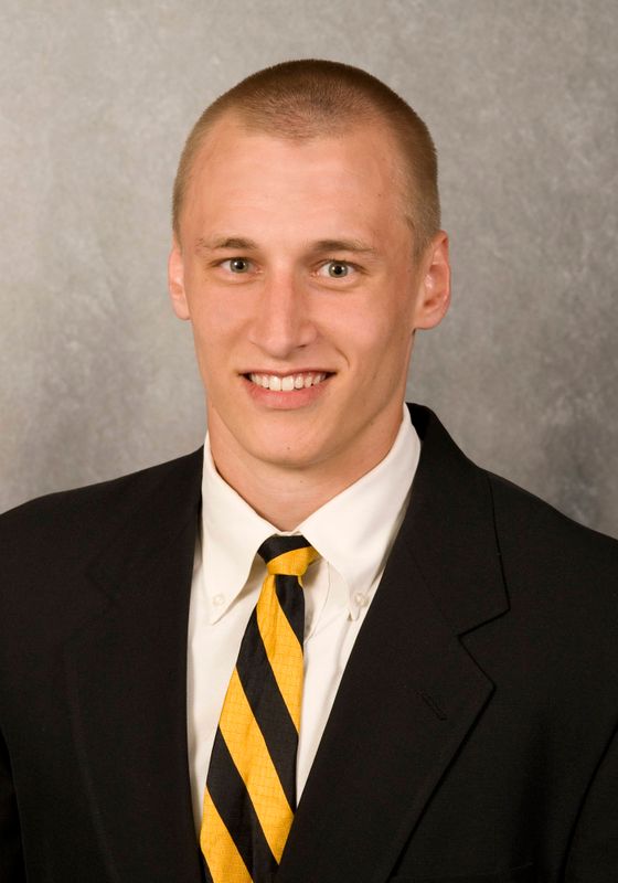 Steven Staggs - Football - University of Iowa Athletics