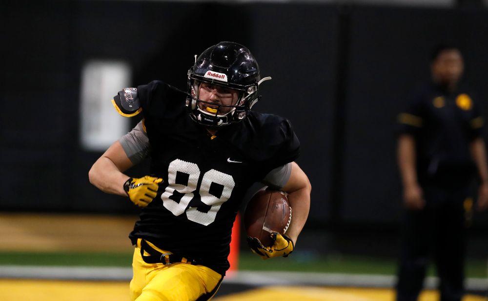 Iowa Hawkeyes wide receiver Nico Ragaini (89)during spring practice No. 13 Wednesday, April 18, 2018 at the Hansen Football Performance Center. (Brian Ray/hawkeyesports.com)