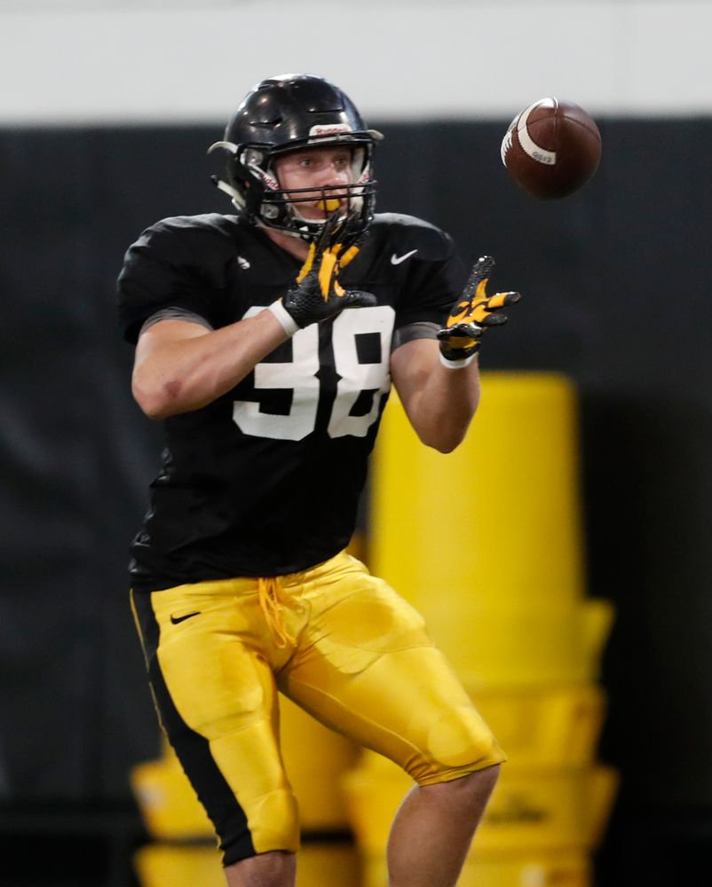 Iowa Hawkeyes tight end T.J. Hockenson (38) during spring practice Thursday, March 29, 2018 at the Hansen Football Performance Center. (Brian Ray/hawkeyesports.com)