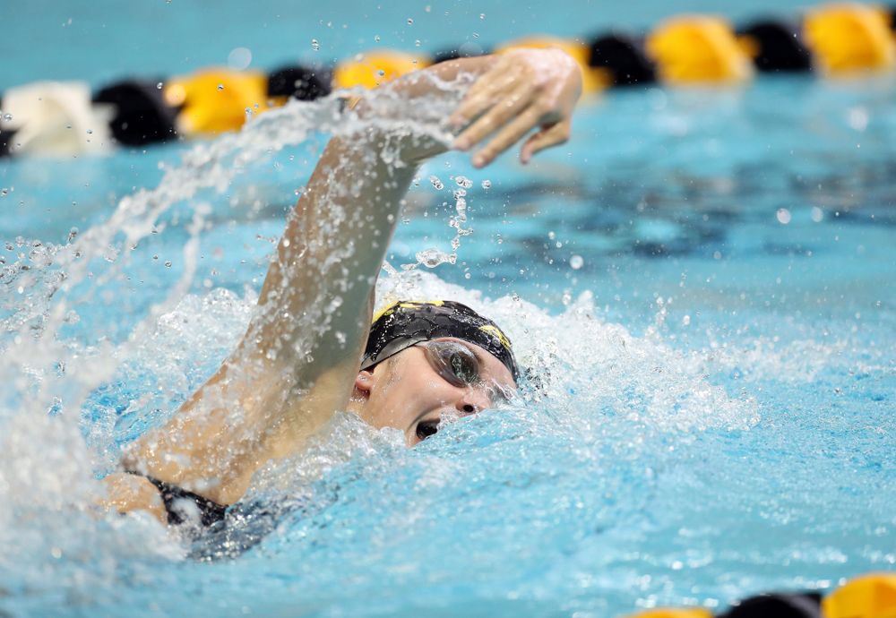 IowaÕs Payton Lange swims the 200 yard freestyle agains the Michigan Wolverines Friday, November 1, 2019 at the Campus Recreation and Wellness Center. (Brian Ray/hawkeyesports.com)