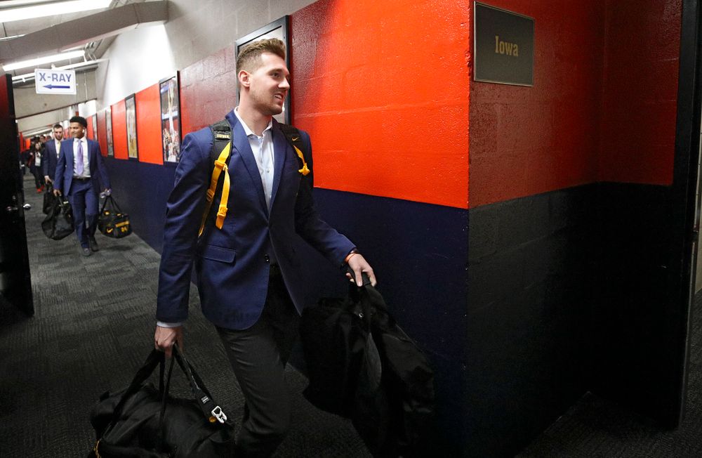 Iowa Hawkeyes guard Jordan Bohannon (3) walks to the locker room as the team arrives before their ACC/Big Ten Challenge game at the Carrier Dome in Syracuse, N.Y. on Tuesday, Dec 3, 2019. (Stephen Mally/hawkeyesports.com)