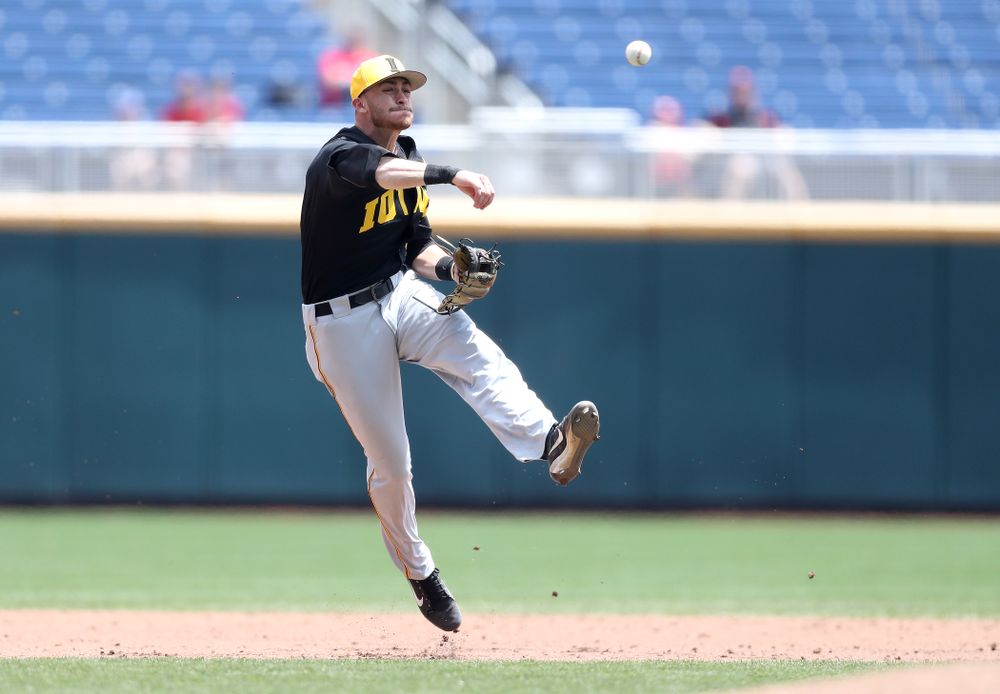 Iowa Hawkeyes Tanner Wetrich (16) against the Nebraska Cornhuskers in the first round of the Big Ten Baseball Tournament Friday, May 24, 2019 at TD Ameritrade Park in Omaha, Neb. (Brian Ray/hawkeyesports.com)