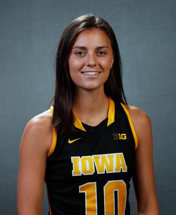 Isabella Brown - Field Hockey - University of Iowa Athletics