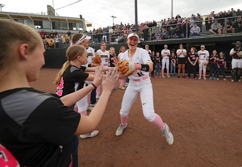 Iowa third baseman Mallory Kilian (11) takes the field before their game against Iowa State at Pearl Field in Iowa City on Tuesday, Apr. 9, 2019. (Stephen Mally/hawkeyesports.com)
