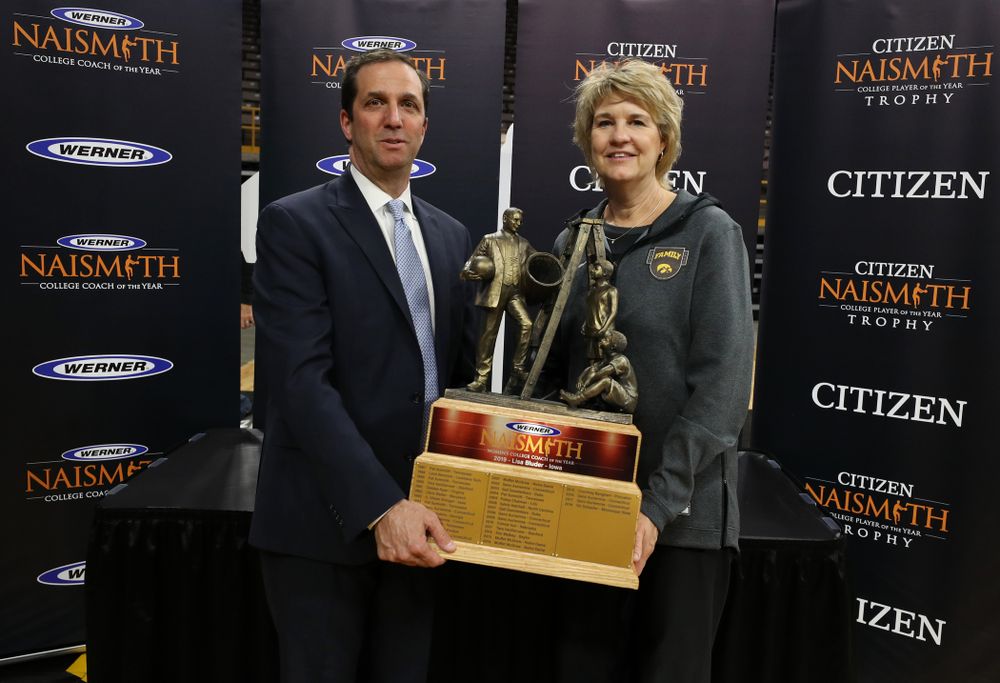 Iowa Hawkeyes head coach Lisa Bluder with the Naismith Coach Of the Year Trophy during the teamÕs Celebr-Eight event Wednesday, April 24, 2019 at Carver-Hawkeye Arena. (Brian Ray/hawkeyesports.com)