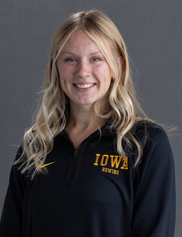 Alyssa  Hinderaker - Women's Rowing - University of Iowa Athletics