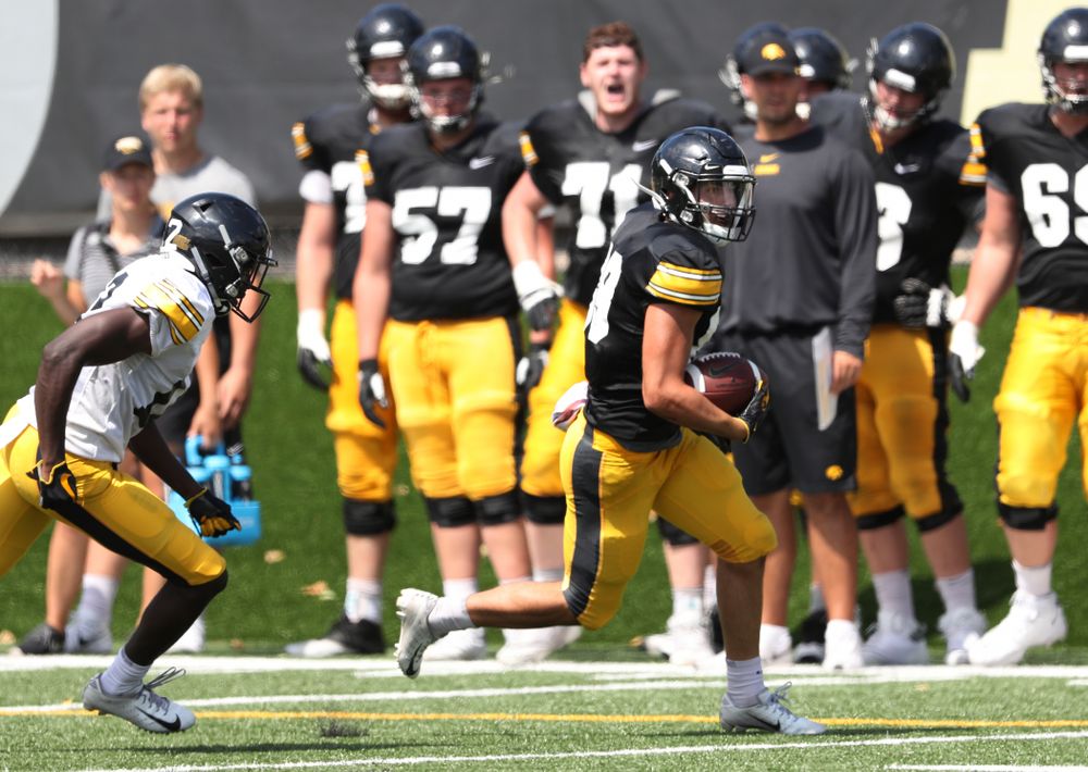 Iowa Hawkeyes wide receiver Nico Ragaini (89) during Fall Camp Practice No. 5 Tuesday, August 6, 2019 at the Ronald D. and Margaret L. Kenyon Football Practice Facility. (Brian Ray/hawkeyesports.com)
