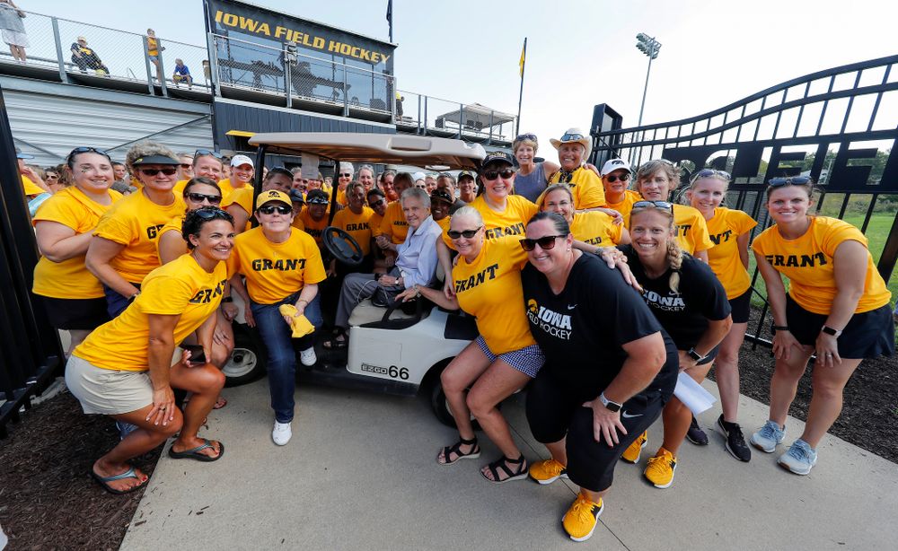 Iowa Field Hockey Alumni pose for a photo with Dr. Christine Grant following the Iowa Hawkeyes victory over Indiana Sunday, September 16, 2018 at Grant Field. (Brian Ray/hawkeyesports.com)