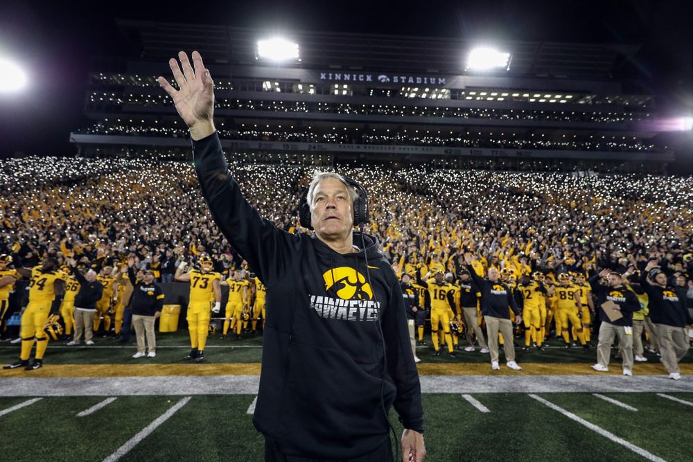 Iowa Hawkeyes head coach Kirk Ferentz waves to the kids in the Stead Family ChildrenÕs Hospital at the end of the first quarter against the Penn State Nittany Lions Saturday, October 12, 2019 at Kinnick Stadium. (Brian Ray/hawkeyesports.com)