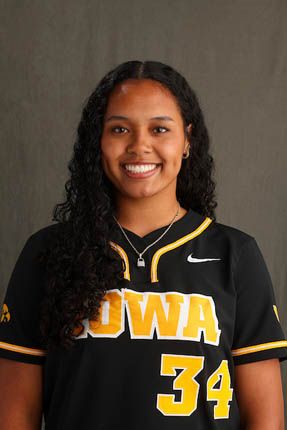 Jaylee Ojo - Softball - University of Iowa Athletics